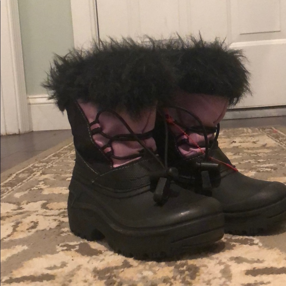 Girls snow boots